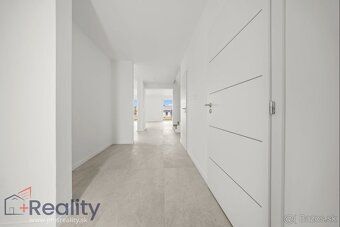 Realitná kancelária PLUS REALITY Vám ponúka na predaj priest