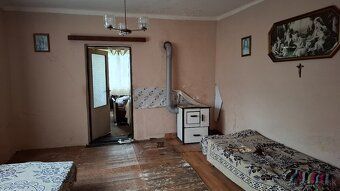 🏡 Ponúkame na predaj rodinný dom – chalupu s veľkým rovinatý