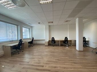 Ponúkame voľný nebytový priestor o výmere 100 m2 na prízemí 
