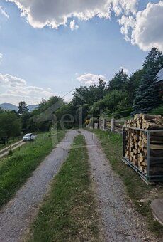 Ponúkame na predaj slnečný pozemok s krásnym výhľadom o výme