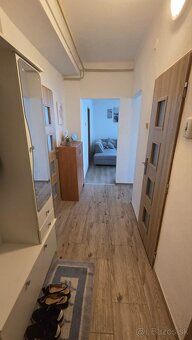 Ponúkame na predaj 3-izbový byt s rozlohou 79m², v Revúcej n