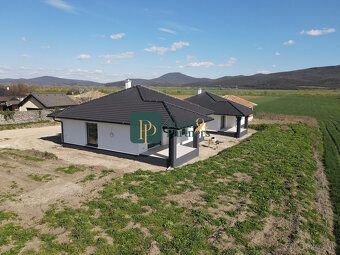 Typ: Rodinný dom Obec: Jelšovce
POSLEDNÝ VOĽNÝ RD VO VÝSTAVB