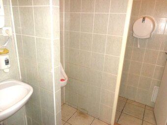 Ponúkame na prenájom administratívny priestor na komerčné úč