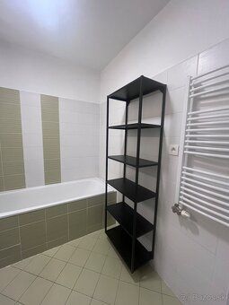 Prenájom/dlhodobý - moderný, slnečný, tichý, čiastočne zaria