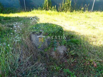 Ponúkame na predaj veľký stavebný pozemok o celkovej výmere 