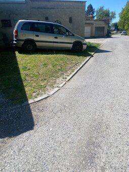 Ponúkam na dlhodobý prenájom 30m2 pozemok pod skalou v meste