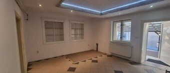 Ponúkam na prenájom úzky mobilný kontajner (šírka len 2 metr