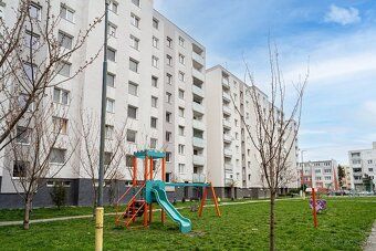 🏡 3-izbák vo Vrbovom? Máme! A ešte aj s výhľadom z 8. poscho