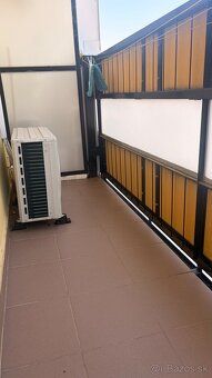 Základné informácie: Výmera: 24 m² + balkón + pivnica (4 m²)