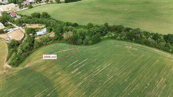 EXLUZIVNE ponúkame na predaj pozemok s výmerou 2 006 m², sit