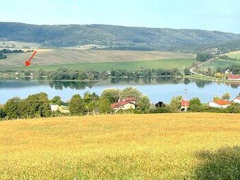 Ponúkam na predaj slnečný, rekreačný pozemok, s rozlohou cca
