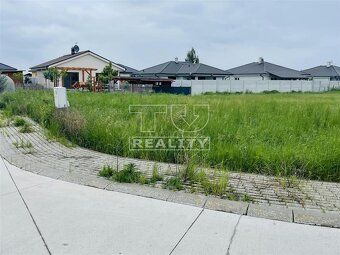 Predaj. 6ks stavebných pozemkov vo Hviezdoslavove od 591m2,6
