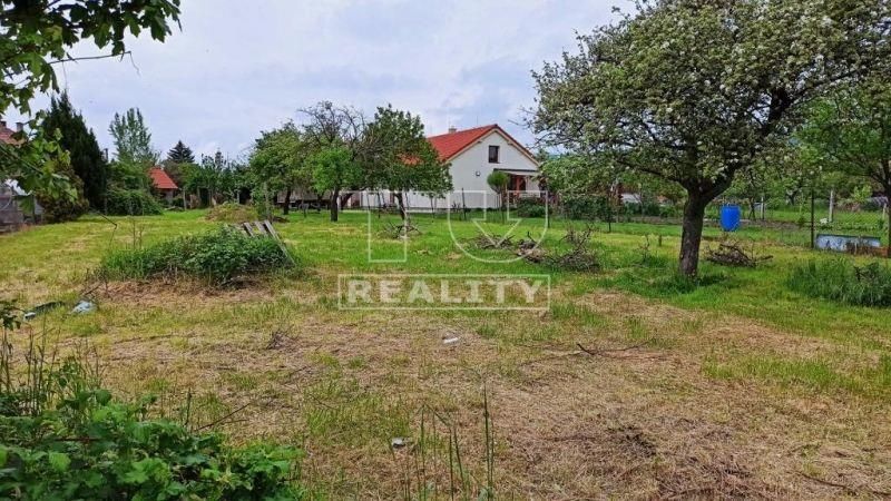 TUreality ponúka na predaj rovinatý pozemok určený na výstav