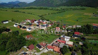 PONÚKAME NA PREDAJ STAVEBNÉ POZEMKY S PRÍPOJKOU NA ELEKTRINU