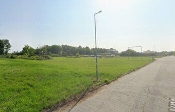 Hľadáte miesto, kde môžete začať stavať bez čakania, vybavov