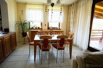HOLESTIAK.sk reality ponúka na predaj veľký rodinný dom v ce