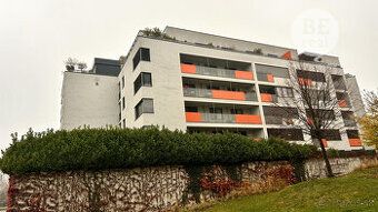 Ponúkame Vám na predaj garáž bez pozemku nachádzajúcu sa na 