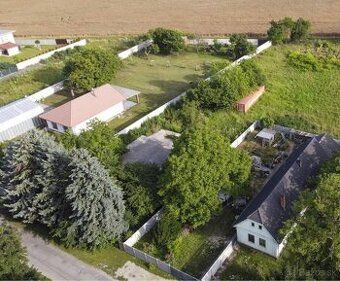 #4068
Ponúkame na predaj samostatné pozemky plus prístupová 