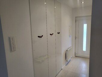 9 ročný 4 izbový rodinný dom na pozemku o výmere 557 m2 inte