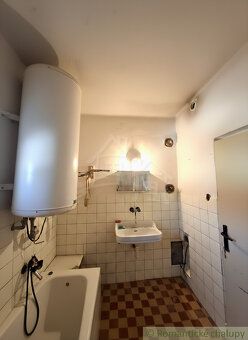 Hľadáte únik z mesta? Poctivý tehlový dom v pokojnej obci Do