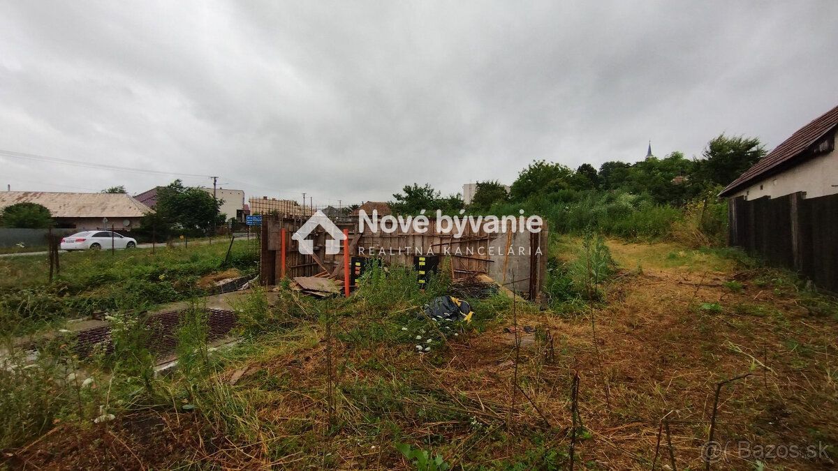 Typ: Pozemky - pre rodinné domy Ulica: 63 Obec: Čaka
N131-14