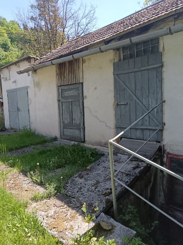 Predáme dom vhodný na investíciu a prerobenie na chalupu. Ná