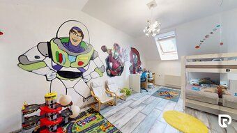 RadoReality Vám ponúka na predaj priestranný 5-izbový rodinn