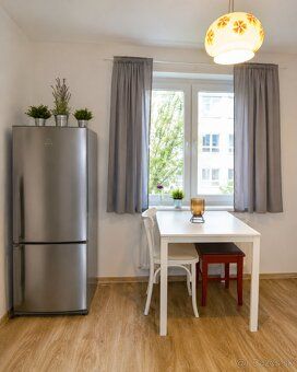 Ponúkame na prenájom príjemný 1-izbový byt o výmere 30 m² v 