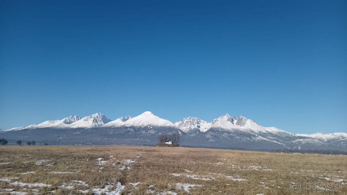 Ponúkame na predaj krásny a slnečný pozemok o výmere 1200 m2