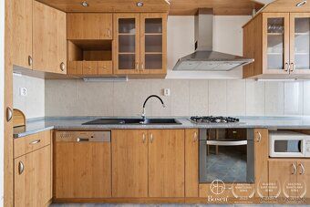🏡 Prízemný 3-izbový byt (108 m²) v centre Bratislavy, Staré 