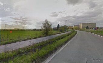 Stavebný pozemok v Čani – skvelé rozmery, tichá ulica a možn