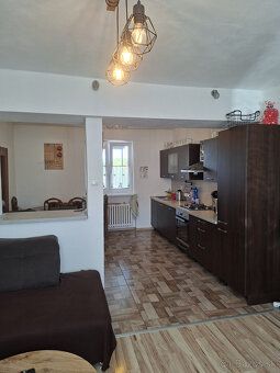EXKLUZÍVNE IBA U NÁS!
Hľadáte dokonalé rodinné bývanie, kde 
