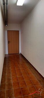 Ponúkam na dlhodobý prenájom priestory v meste Vráble na Sta