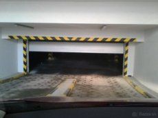 Ponukame sirsie garazove statie rozmer cca 2,7 x 5,1m na dlh
