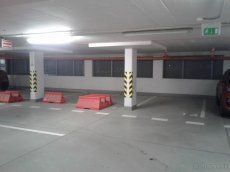 Ponukame garazove statie rozmer cca 2,4m x 5,5m na dlhodoby 
