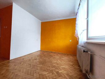 PRIESTRANNÝ 3+1 BYT (91 m²) S ATMOSFÉROU RODINNÉHO DOMU A IN