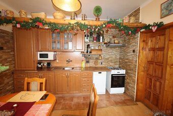 🏡 NA PREDAJ: 5-izbový rodinný dom s veľkým pozemkom, prístav