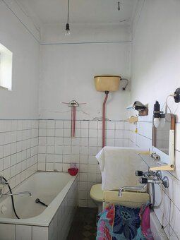 Rodinný dom s veľkým potenciálom v obci Zemné – ideálna príl