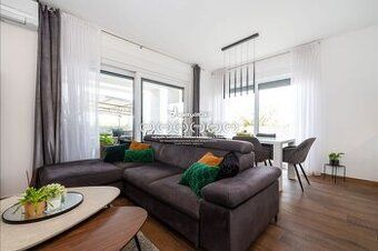 Ponúkame na predaj rozostavaný apartmánový dom na ostrove Br