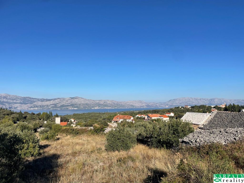 Ponúkame na predaj rozostavaný apartmánový dom na ostrove Br