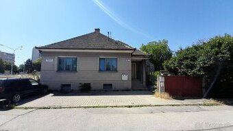 Realitná spoločnosť Eden Real estate, ponúka na predaj 3 -iz