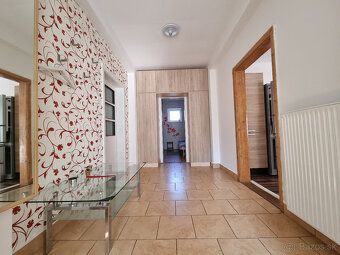 NOVÁ CENA
REALITY PROGRES, s.r.o. PONÚKA RODINNÝ DOM s GARÁŽ