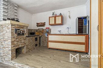 Typ: Rodinný dom Ulica: - Obec: Fiľakovo
Moderný maklér ponú