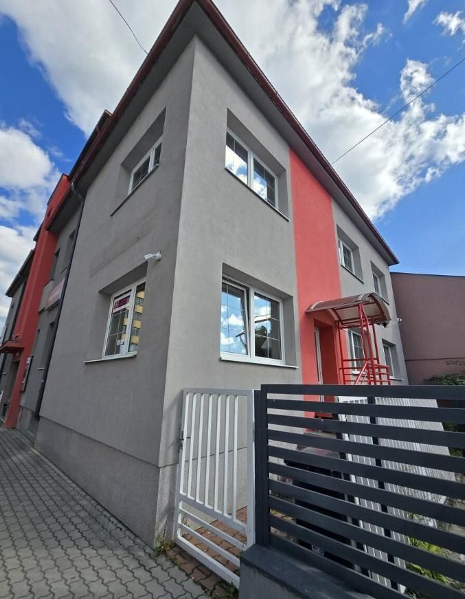 Ponúkame priestory na prenájom v centre mesta Považská Bystr