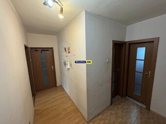 Ponúkame Vám 2 izbový zrekonštruovaný byt na predaj meste Vr