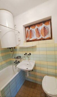 ​Ponúkame na predaj veľmi príjemnú ,udržiavanú murovanú rekr