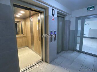 RK-REALITA ponúka na predaj zrekonštruovanú garzónku na Škul