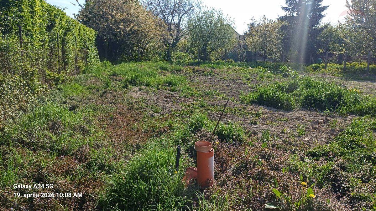 Ponúkame na predaj rovinatý stavebný pozemok o výmere 515 m²