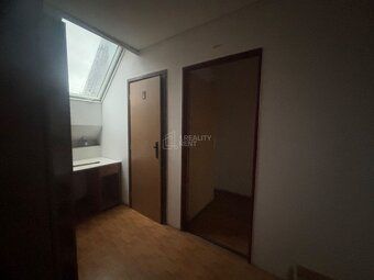 1. Reality Rent Vám ponúka na predaj samostatný obchodný pri