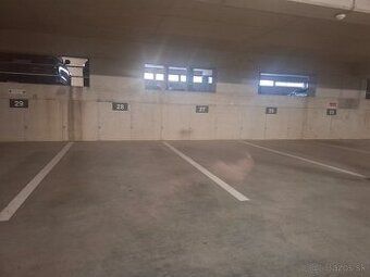 Dám do podnájmu miesto pre jednu motorku
Ponúkam do podnájmu